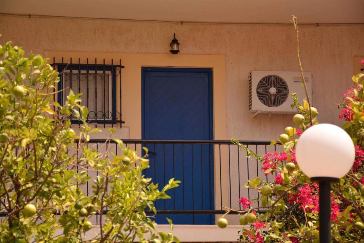 Helen'S Appartments Galaxidi Luaran gambar